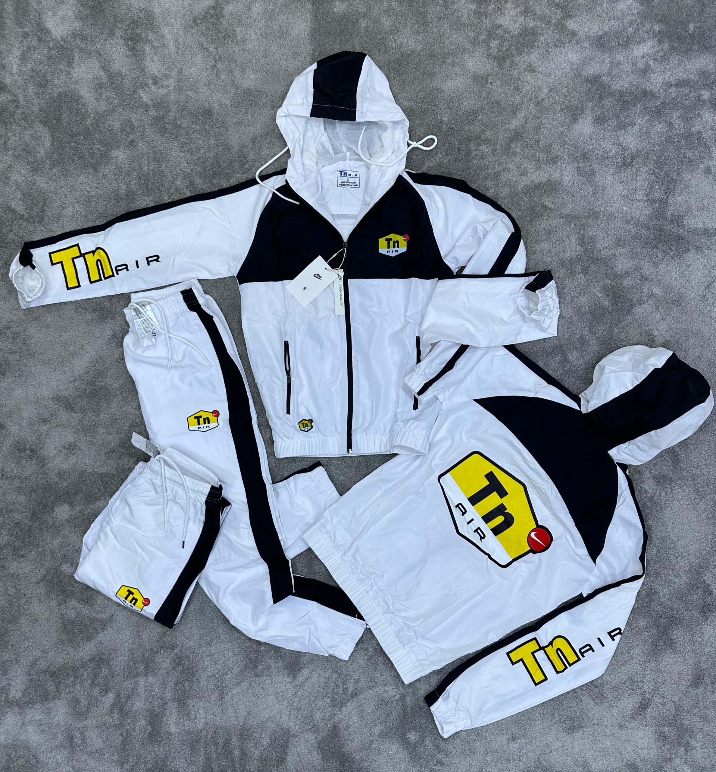 CHANDAL NIKE TN – S, M