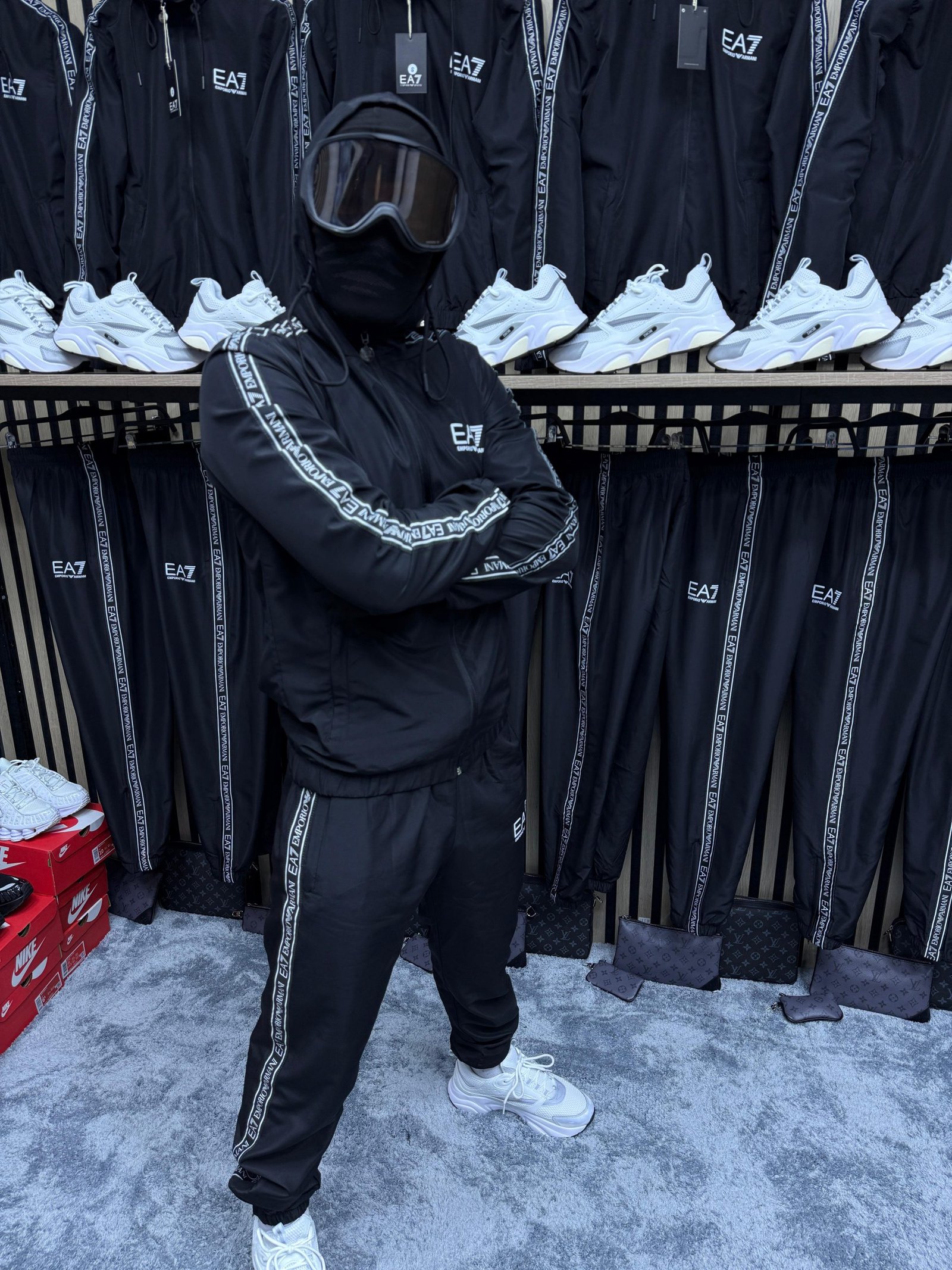 CHANDAL ARMANI – S, M