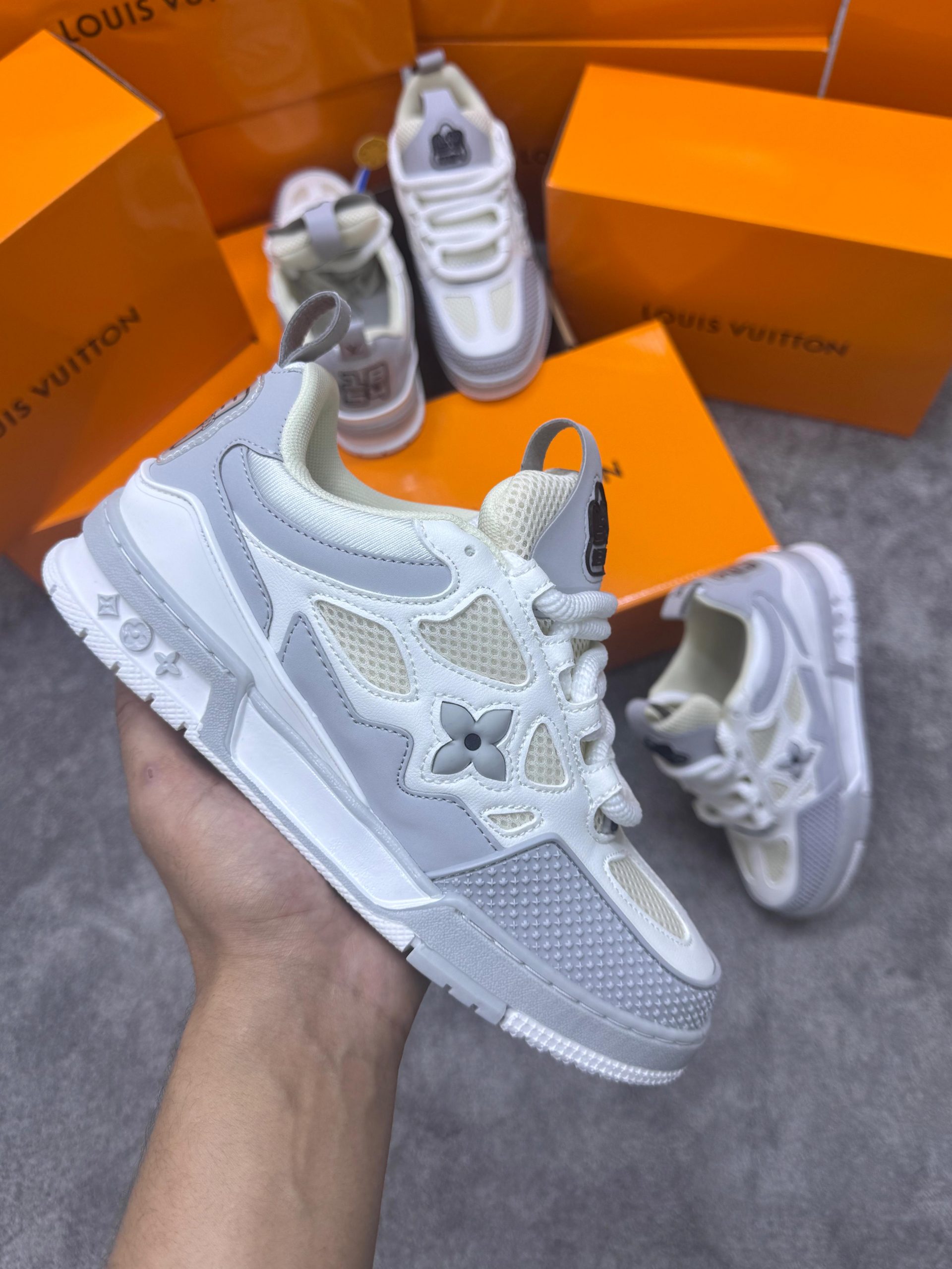 ZAPATILLA LOUIS VUITTON SKATE – 44, 45