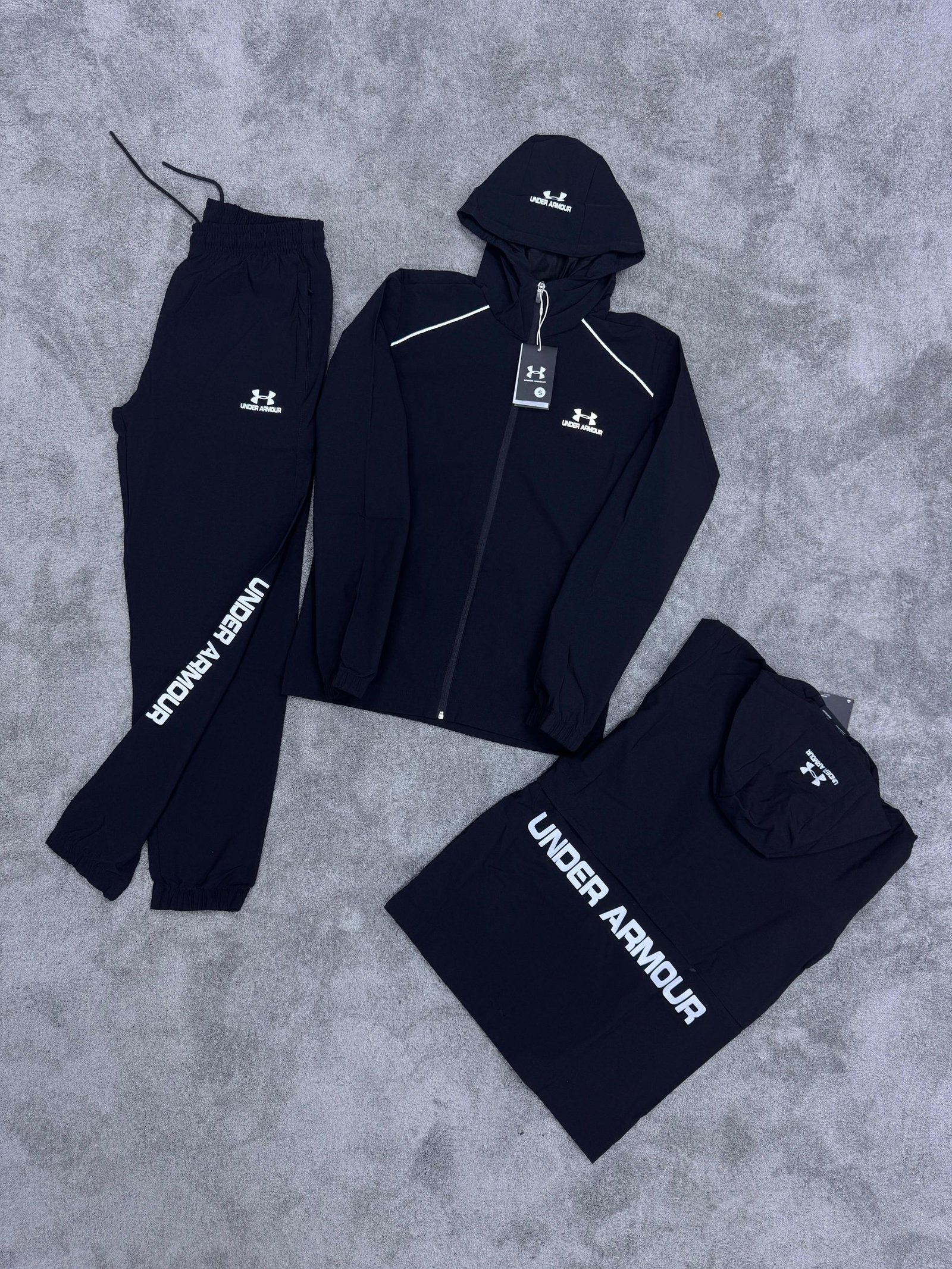 CHANDAL UNDER ARMOUR – S, M, L, XL