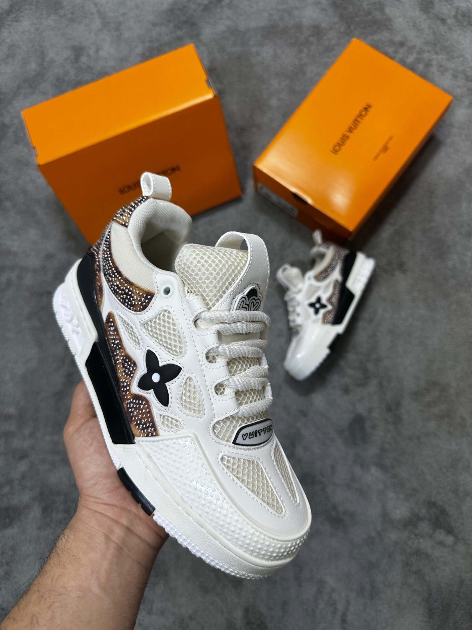 ZAPATILLA LOUIS VUITTON SKATE – 44