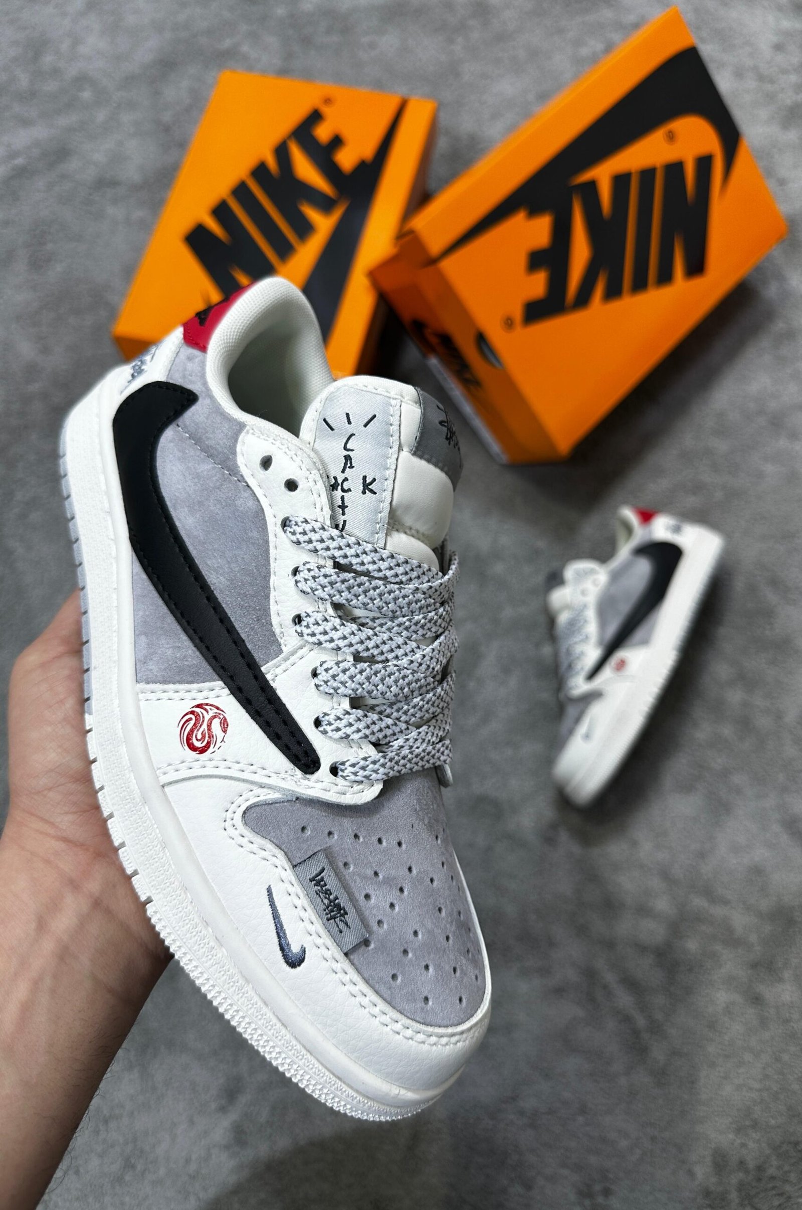 Air Jordan 1 Low OG Travis Scott x Stüssy – 44