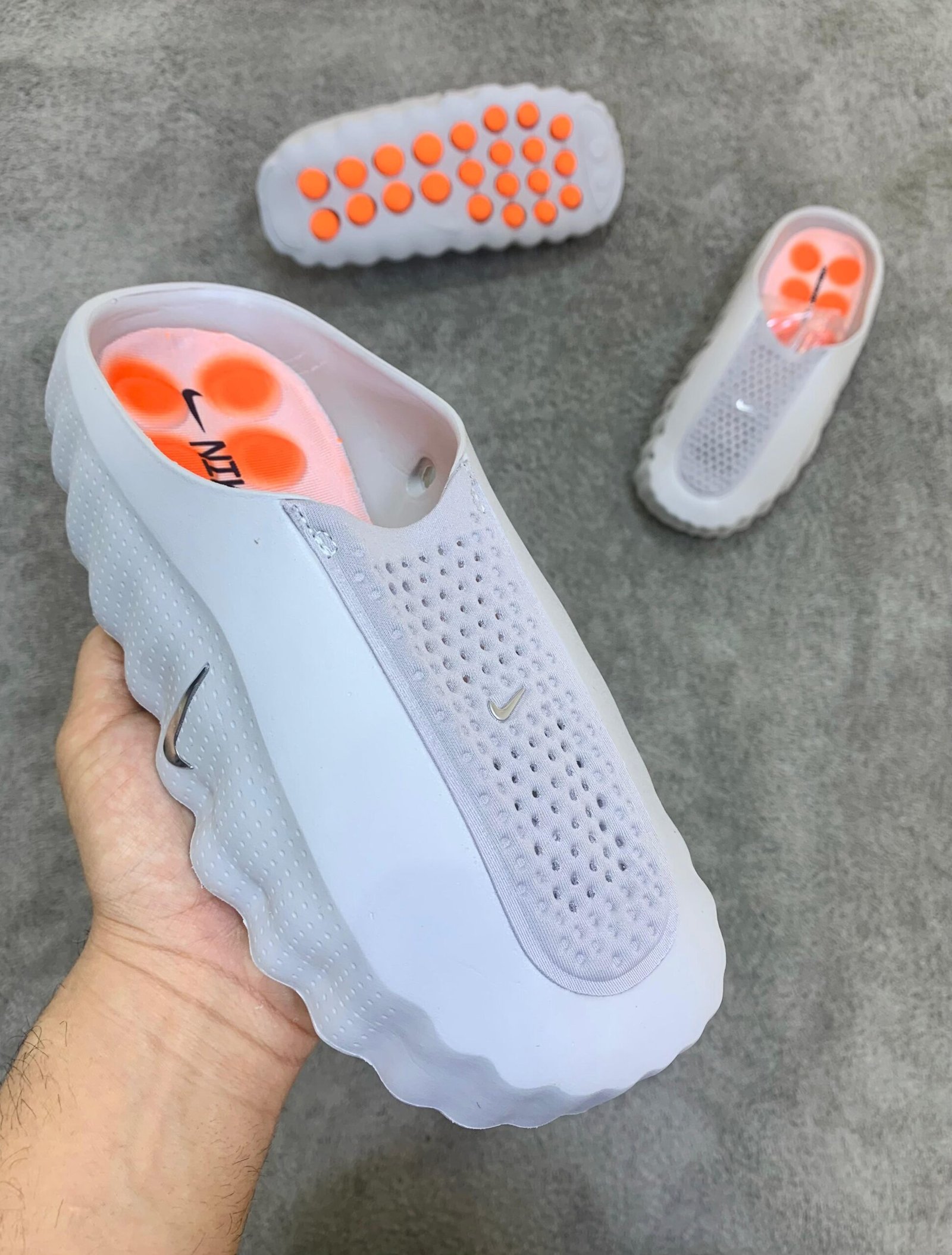 CHANCLAS NIKE x Calm Mule / Slip-on – 39, 44
