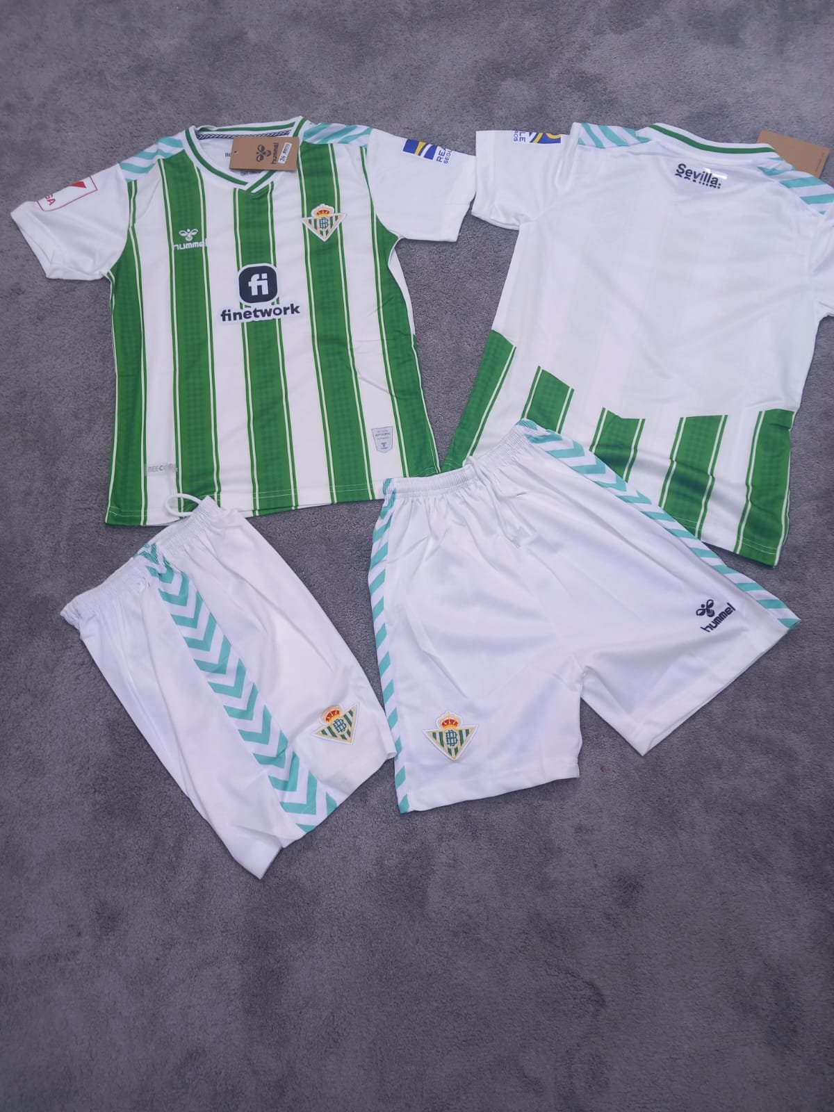 CONJUNTO FUTBOL – 14